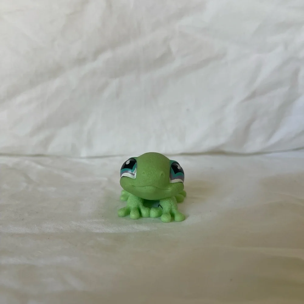 Littlest Pet Shop Authentic FROG #1020 Hasbro LPS